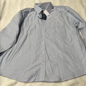 Cutter & Buck Blue and White Casual Button Down Shirt